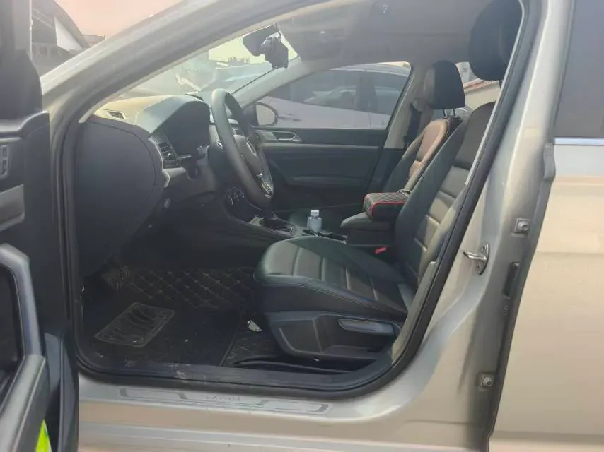 2021 Volkswagen Lavida 1.5L 113HP L4 6AT,autocango,china used car exporter,china ev exporter,chinese used car exporter,chinese used ev exporter