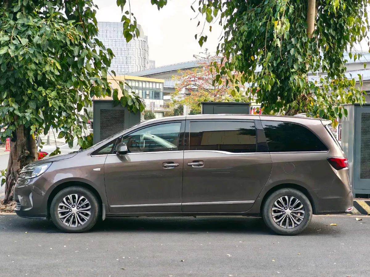 2021 Buick GL8 2.0T 237HP L4 9AT,autocango,china used car exporter,china ev exporter,chinese used car exporter,chinese used ev exporter