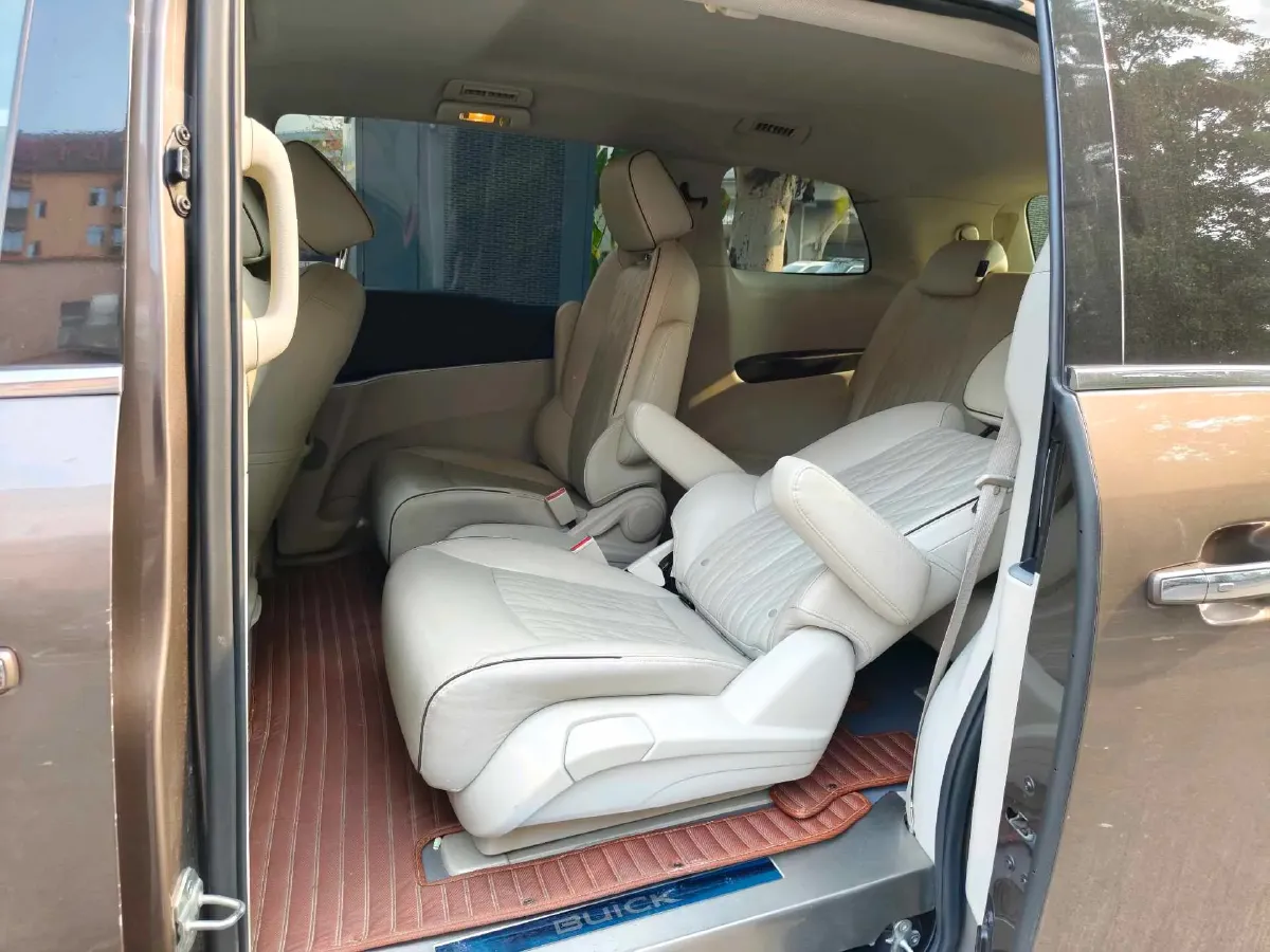 2021 Buick GL8 2.0T 237HP L4 9AT,autocango,china used car exporter,china ev exporter,chinese used car exporter,chinese used ev exporter