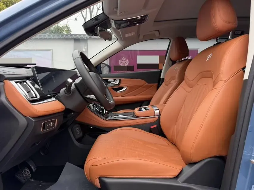 2024 Venucia VX6 BEV 62KWH,autocango,china used car exporter,china ev exporter,chinese used car exporter,chinese used ev exporter