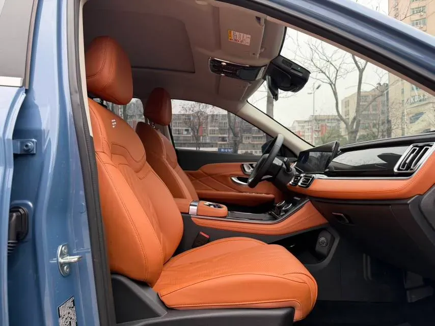 2024 Venucia VX6 BEV 62KWH,autocango,china used car exporter,china ev exporter,chinese used car exporter,chinese used ev exporter