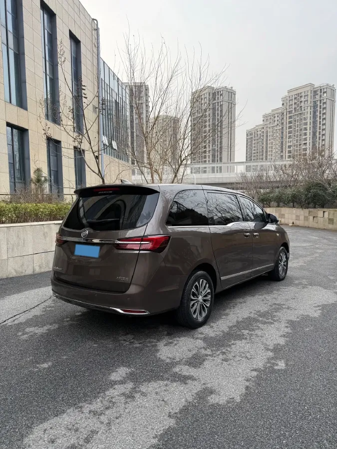 2022 Buick GL8 2.0T 237HP L4 9AT,autocango,china used car exporter,china ev exporter,chinese used car exporter,chinese used ev exporter