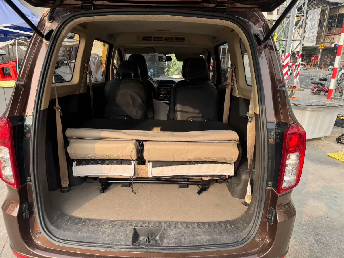 2021 WuLing HongGuang 1.5L 99HP L4 6MT,autocango,china used car exporter,china ev exporter,chinese used car exporter,chinese used ev exporter