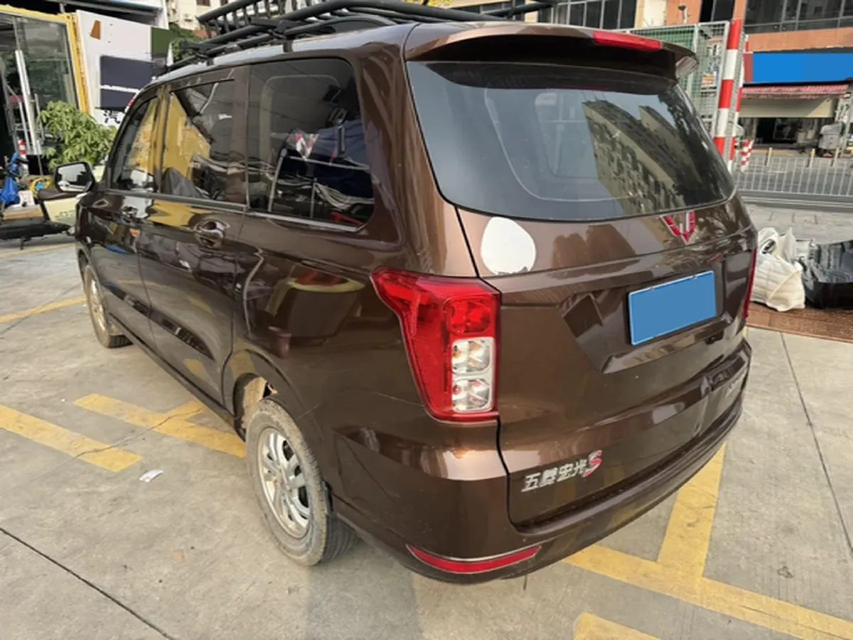 2021 WuLing HongGuang 1.5L 99HP L4 6MT,autocango,china used car exporter,china ev exporter,chinese used car exporter,chinese used ev exporter
