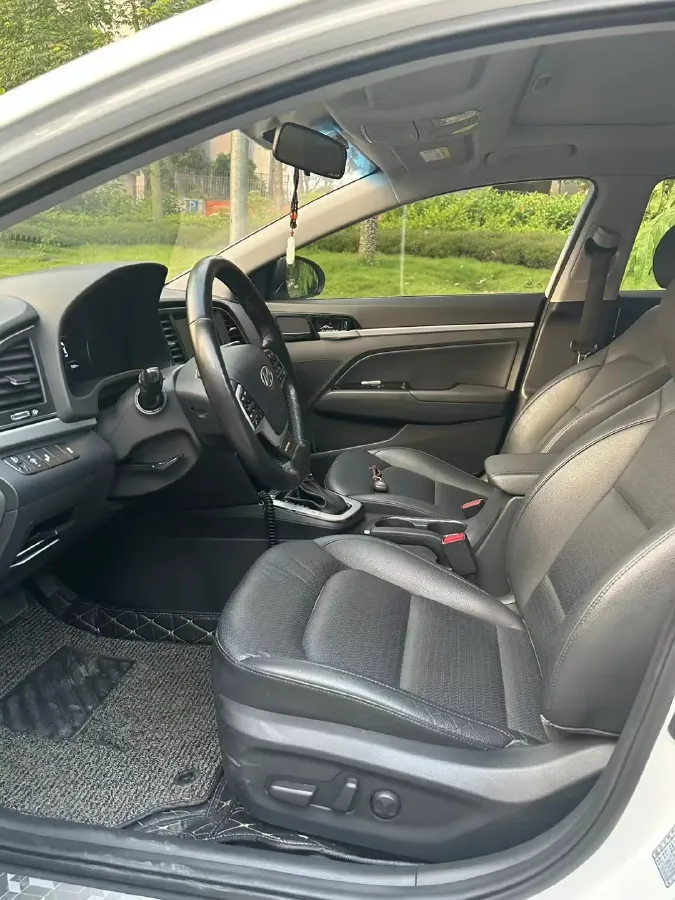 2016 Hyundai Elantra 1.6L 130HP L4 6AT,autocango,china used car exporter,china ev exporter,chinese used car exporter,chinese used ev exporter