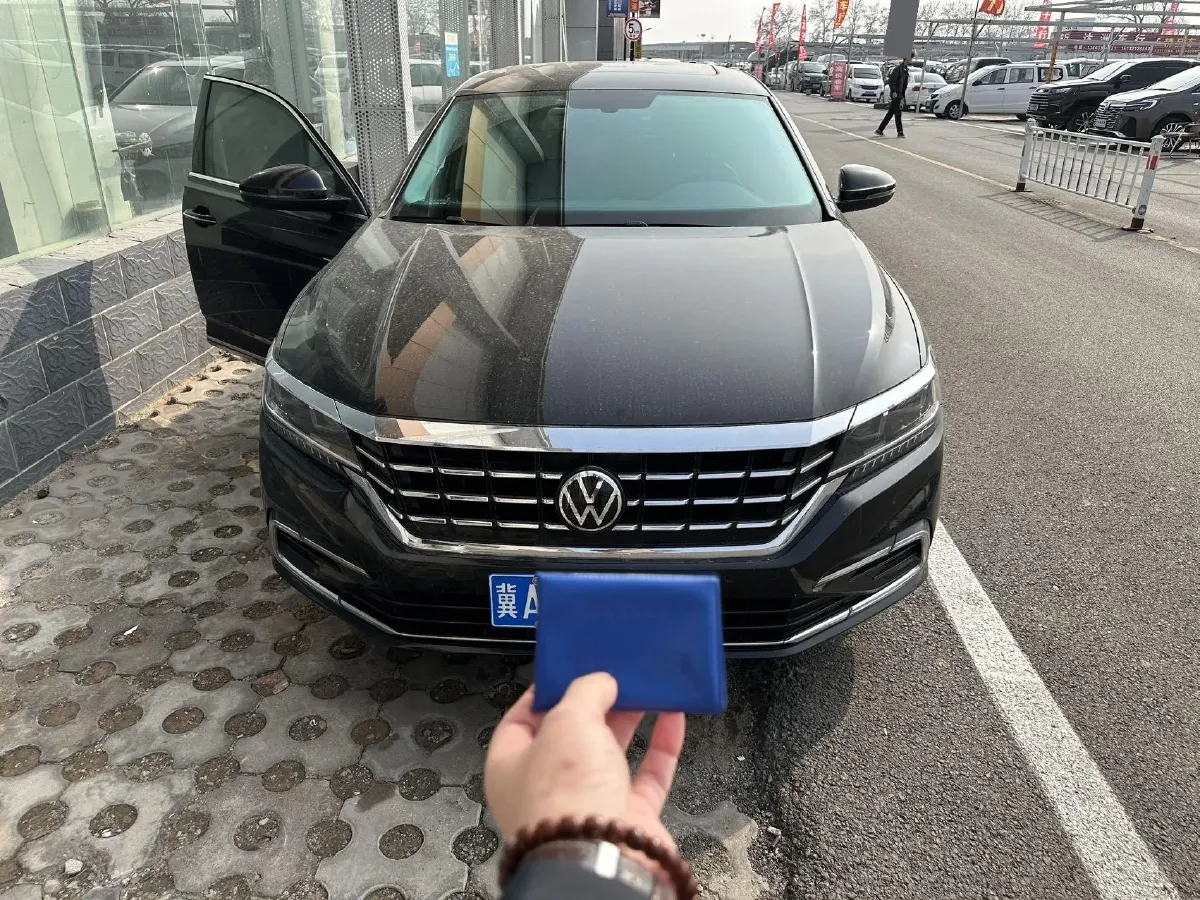 2021 Volkswagen Passat 2.0T 186HP L4 7DCT,autocango,china used car exporter,china ev exporter,chinese used car exporter,chinese used ev exporter