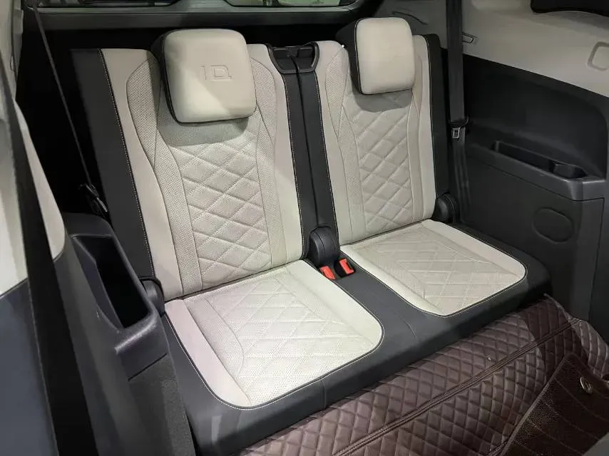 2021 Volkswagen ID.6 Crozz BEV 84.8KWH,autocango,china used car exporter,china ev exporter,chinese used car exporter,chinese used ev exporter