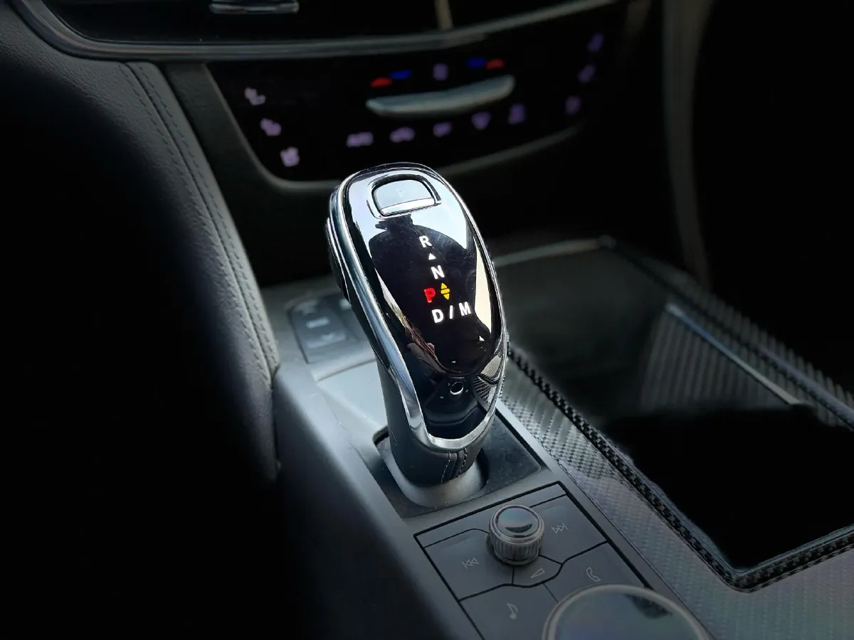 2022 Cadillac CT6 2.0T 237HP L4 10AT,autocango,china used car exporter,china ev exporter,chinese used car exporter,chinese used ev exporter