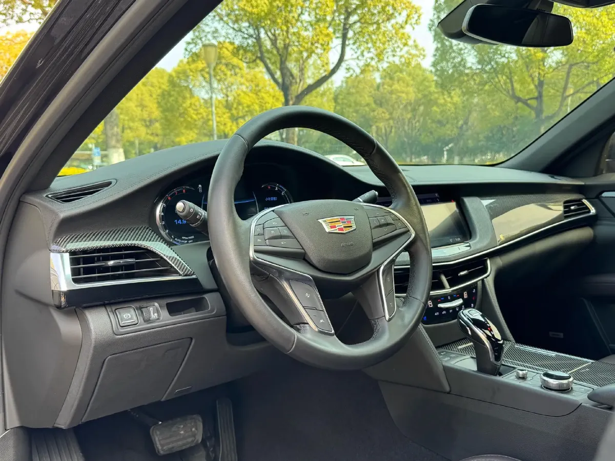 2022 Cadillac CT6 2.0T 237HP L4 10AT,autocango,china used car exporter,china ev exporter,chinese used car exporter,chinese used ev exporter