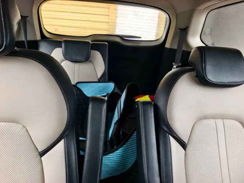 2018 BaoJun 530 1.5T 150HP L4 6MT,autocango,china used car exporter,china ev exporter,chinese used car exporter,chinese used ev exporter