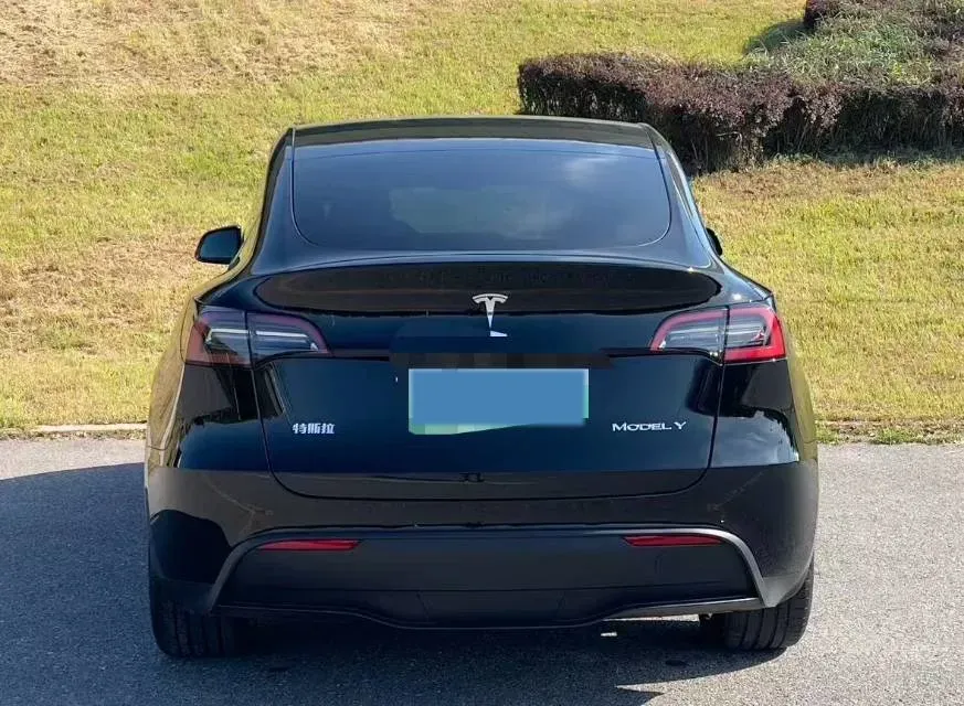 2022 Tesla Model Y BEV 60KWH,autocango,china used car exporter,china ev exporter,chinese used car exporter,chinese used ev exporter