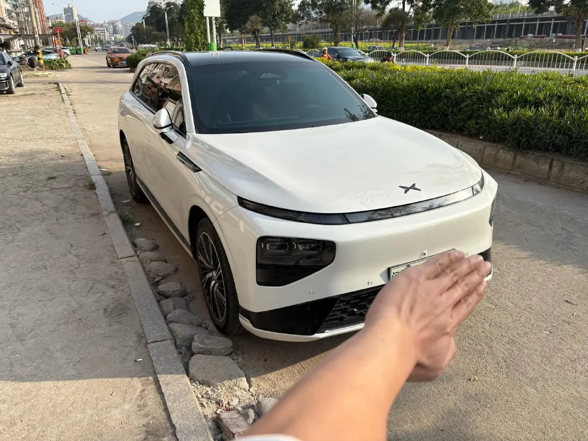 2022 Xpeng G9 BEV 78.2KWH,autocango,china used car exporter,china ev exporter,chinese used car exporter,chinese used ev exporter