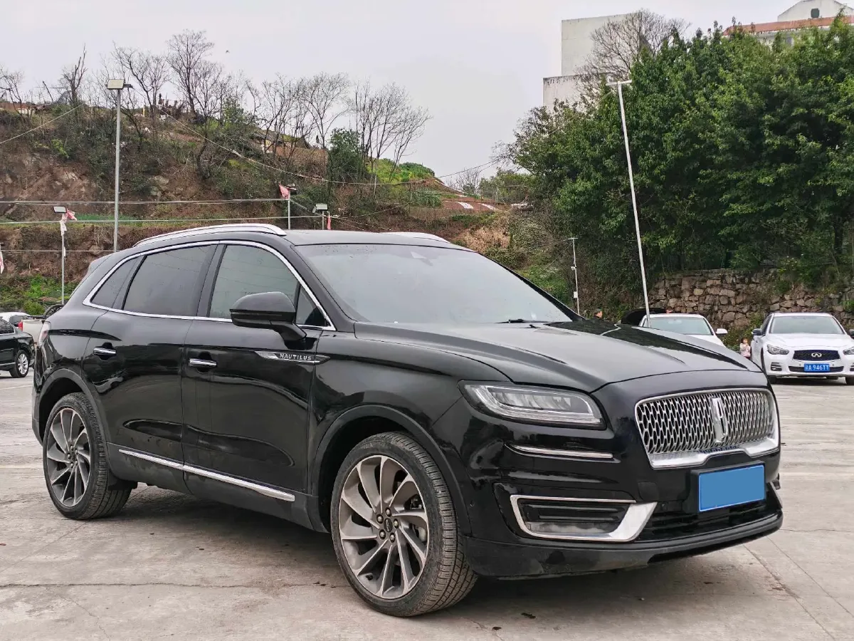 2019 Lincoln Nautilus 2.7T 329HP V6 8AT,autocango,china used car exporter,china ev exporter,chinese used car exporter,chinese used ev exporter