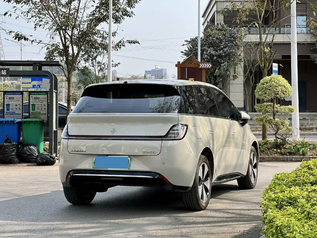 2023 BaoJun Cloud BEV 50.6KWH,autocango,china used car exporter,china ev exporter,chinese used car exporter,chinese used ev exporter