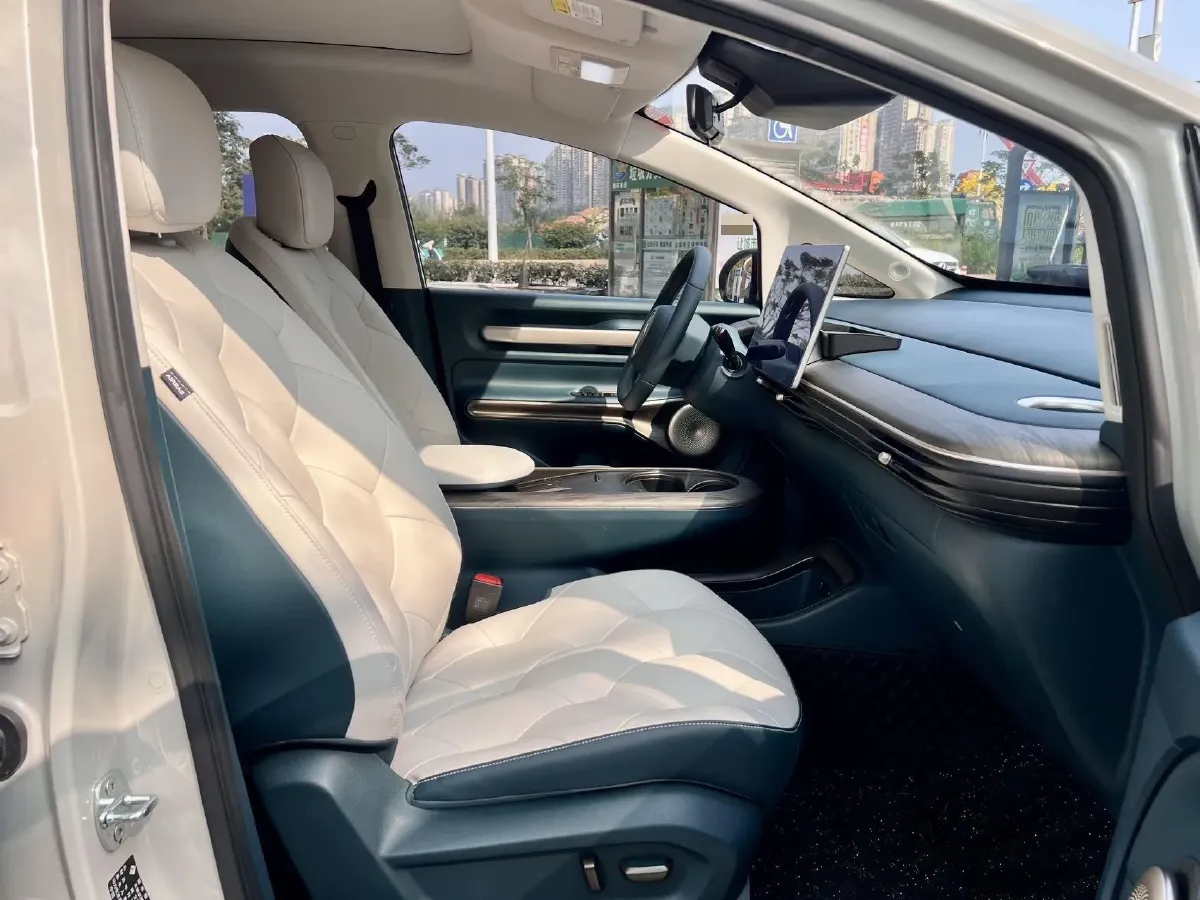 2023 BaoJun Cloud BEV 50.6KWH,autocango,china used car exporter,china ev exporter,chinese used car exporter,chinese used ev exporter