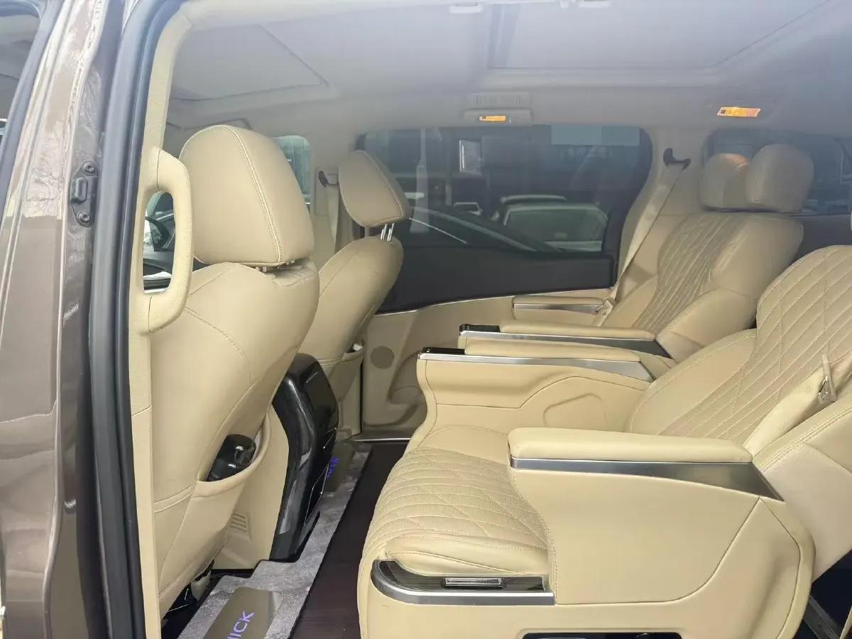 2023 Buick GL8 2.0T 237HP L4 9AT,autocango,china used car exporter,china ev exporter,chinese used car exporter,chinese used ev exporter