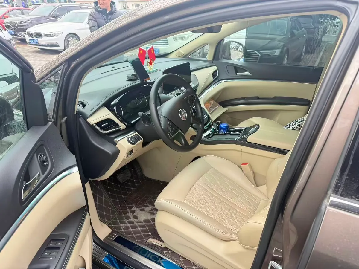 2023 Buick GL8 2.0T 237HP L4 9AT,autocango,china used car exporter,china ev exporter,chinese used car exporter,chinese used ev exporter