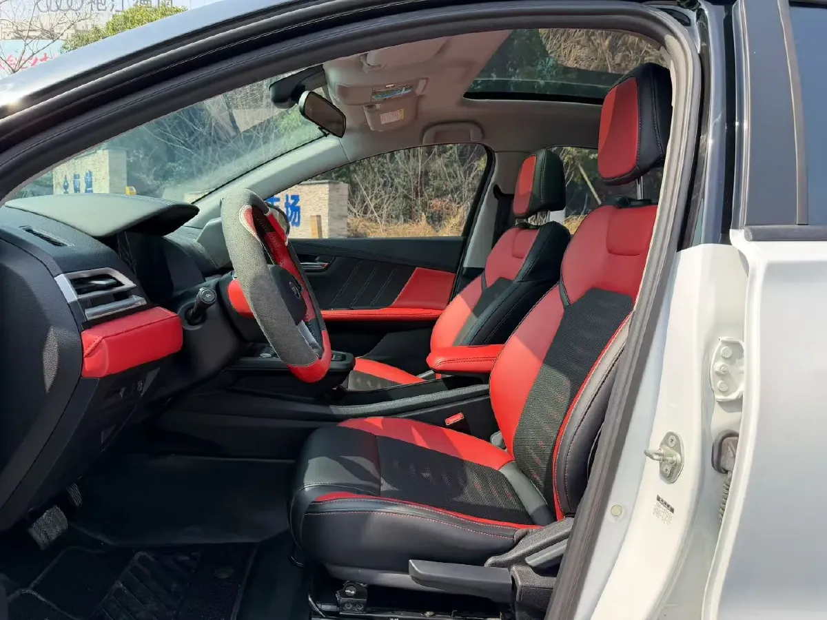 2021 MG Pilot 1.5T 173HP L4 7DCT,autocango,china used car exporter,china ev exporter,chinese used car exporter,chinese used ev exporter