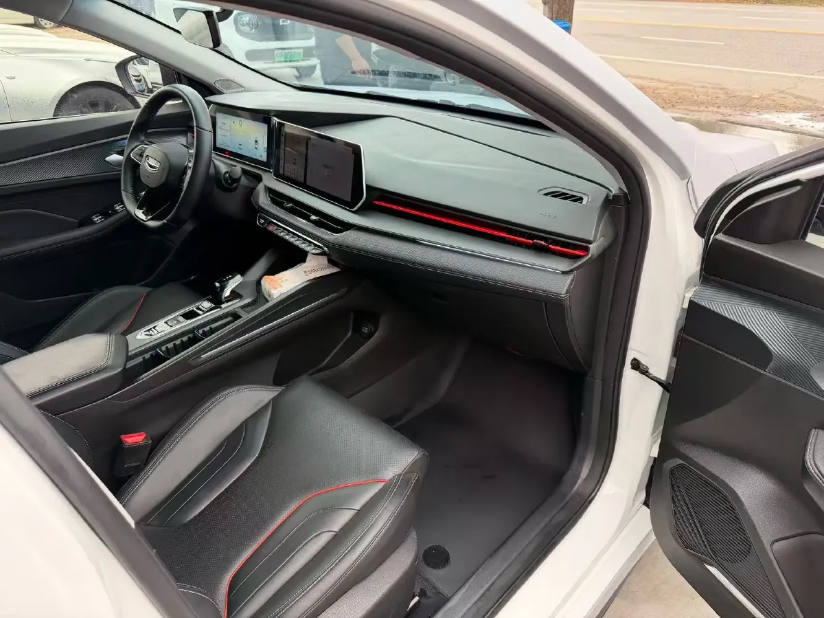 2022 Geely Binray 1.5T 181HP L4 7DCT,autocango,china used car exporter,china ev exporter,chinese used car exporter,chinese used ev exporter