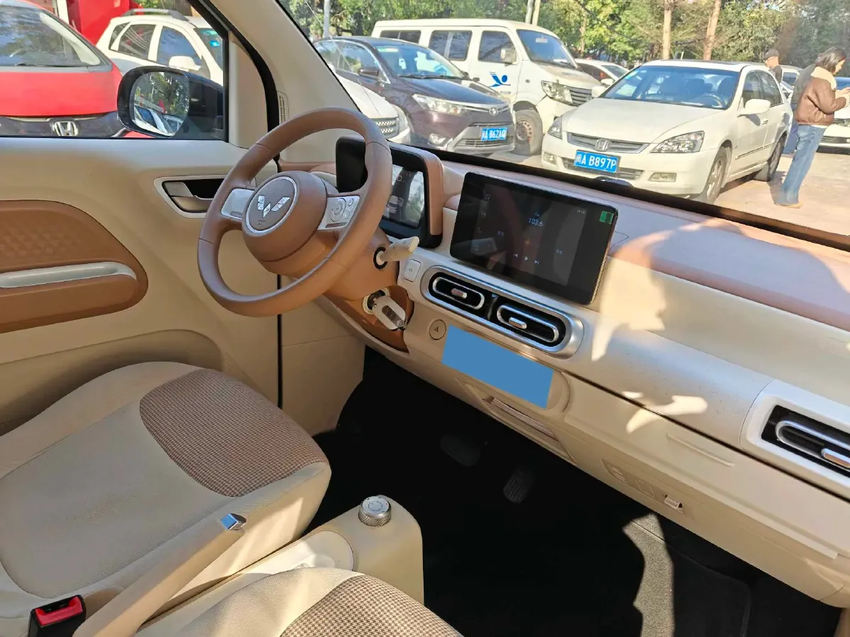 2024 WuLing HongGuang MINI EV BEV 17.3KWH,autocango,china used car exporter,china ev exporter,chinese used car exporter,chinese used ev exporter