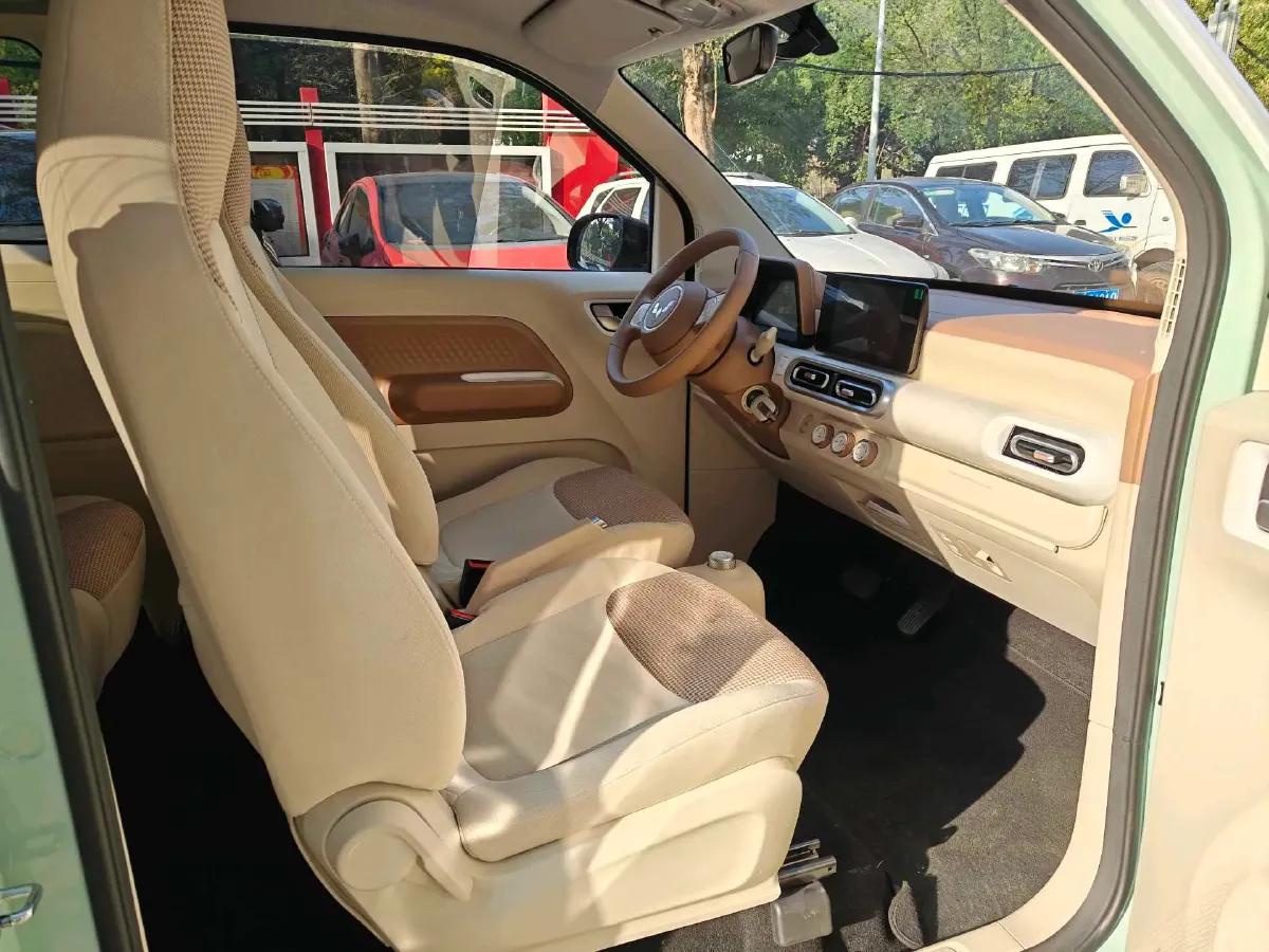 2024 WuLing HongGuang MINI EV BEV 17.3KWH,autocango,china used car exporter,china ev exporter,chinese used car exporter,chinese used ev exporter