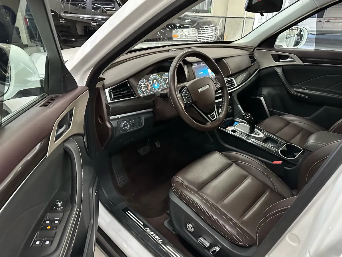 2021 Haval H7 2.0T 227HP L4 7DCT,autocango,china used car exporter,china ev exporter,chinese used car exporter,chinese used ev exporter