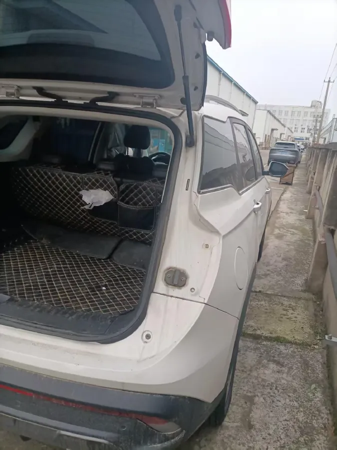 2019 BaoJun 530 1.5T 151HP L4 CVT,autocango,china used car exporter,china ev exporter,chinese used car exporter,chinese used ev exporter