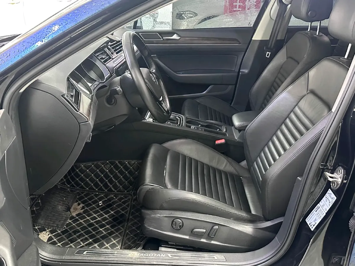 2019 Volkswagen Magotan 2.0T 186HP L4 7DCT,autocango,china used car exporter,china ev exporter,chinese used car exporter,chinese used ev exporter