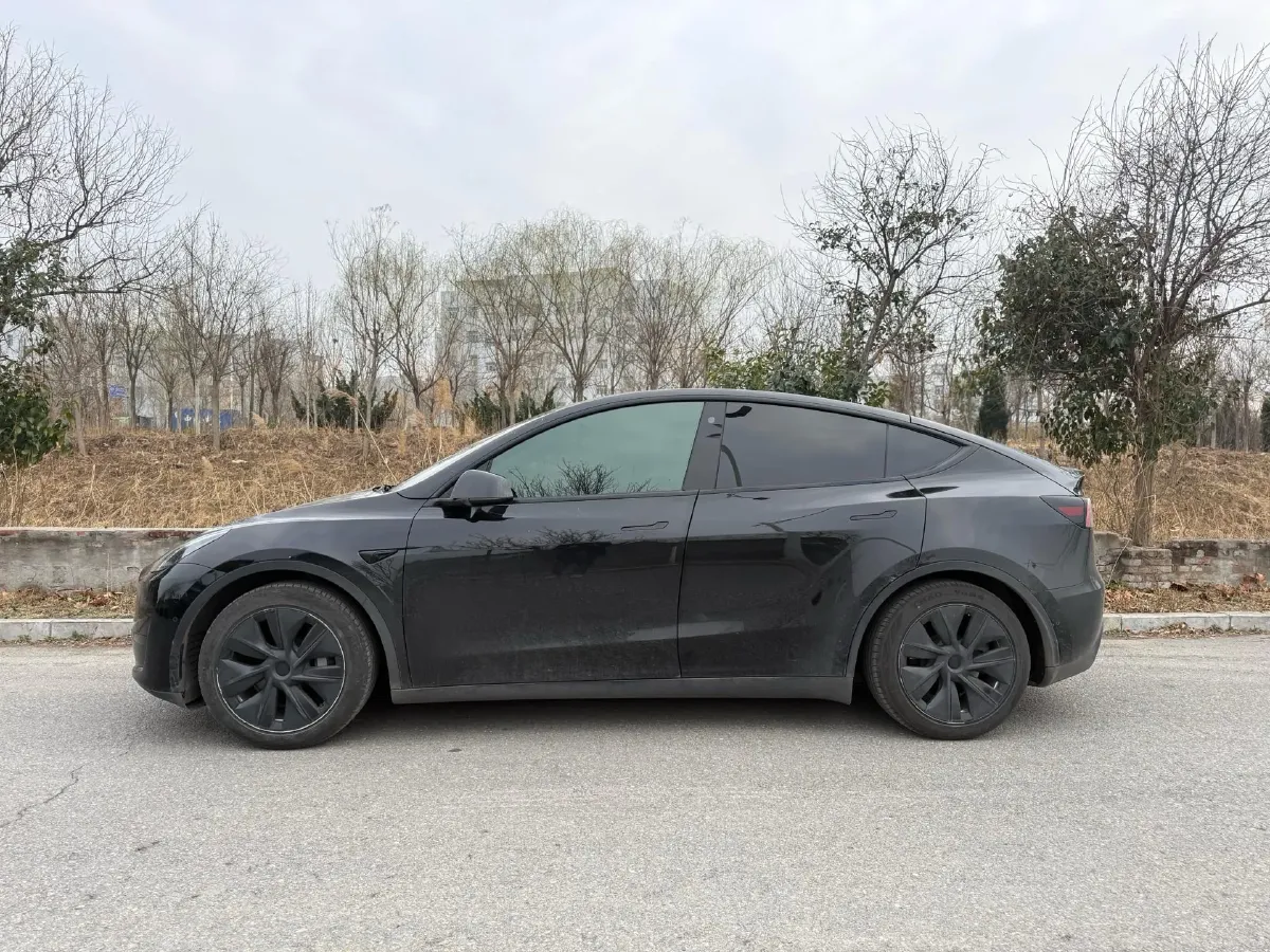 2022 Tesla Model Y BEV 60KWH,autocango,china used car exporter,china ev exporter,chinese used car exporter,chinese used ev exporter