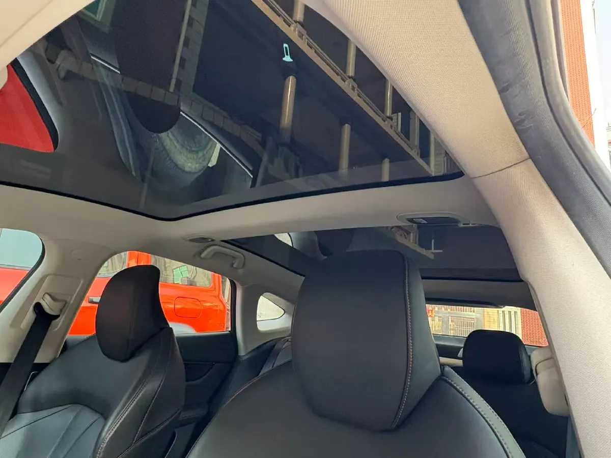 2023 Xpeng P7 BEV 70.8KWH,autocango,china used car exporter,china ev exporter,chinese used car exporter,chinese used ev exporter