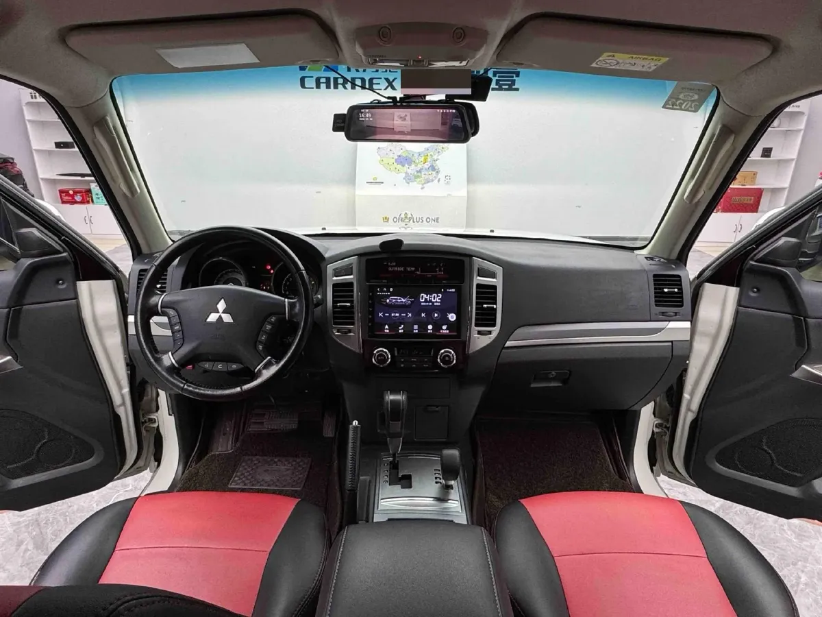 2018 Mitsubishi Pajero 3.0L 174HP V6 5AT,autocango,china used car exporter,china ev exporter,chinese used car exporter,chinese used ev exporter