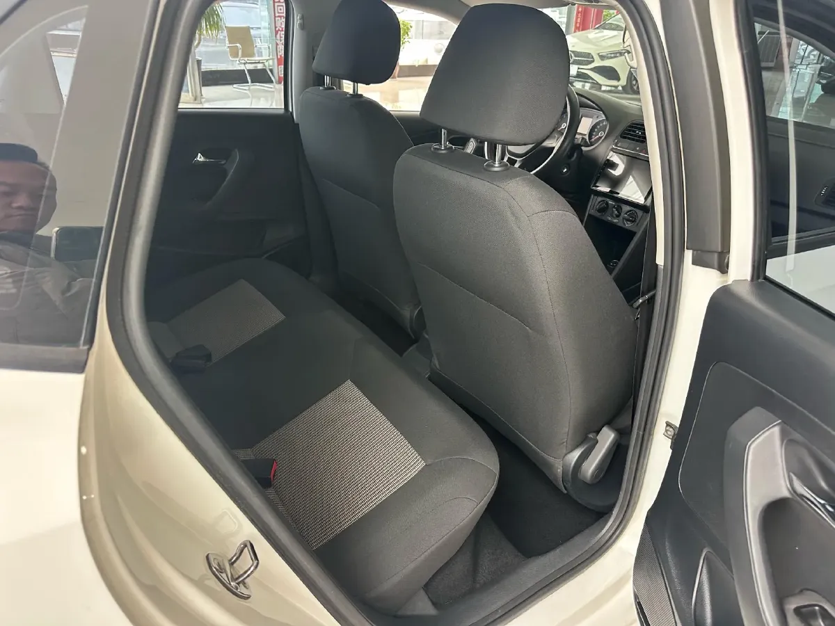 2018 ChangAn Eado 1.6L 128HP L4 5MT,autocango,china used car exporter,china ev exporter,chinese used car exporter,chinese used ev exporter