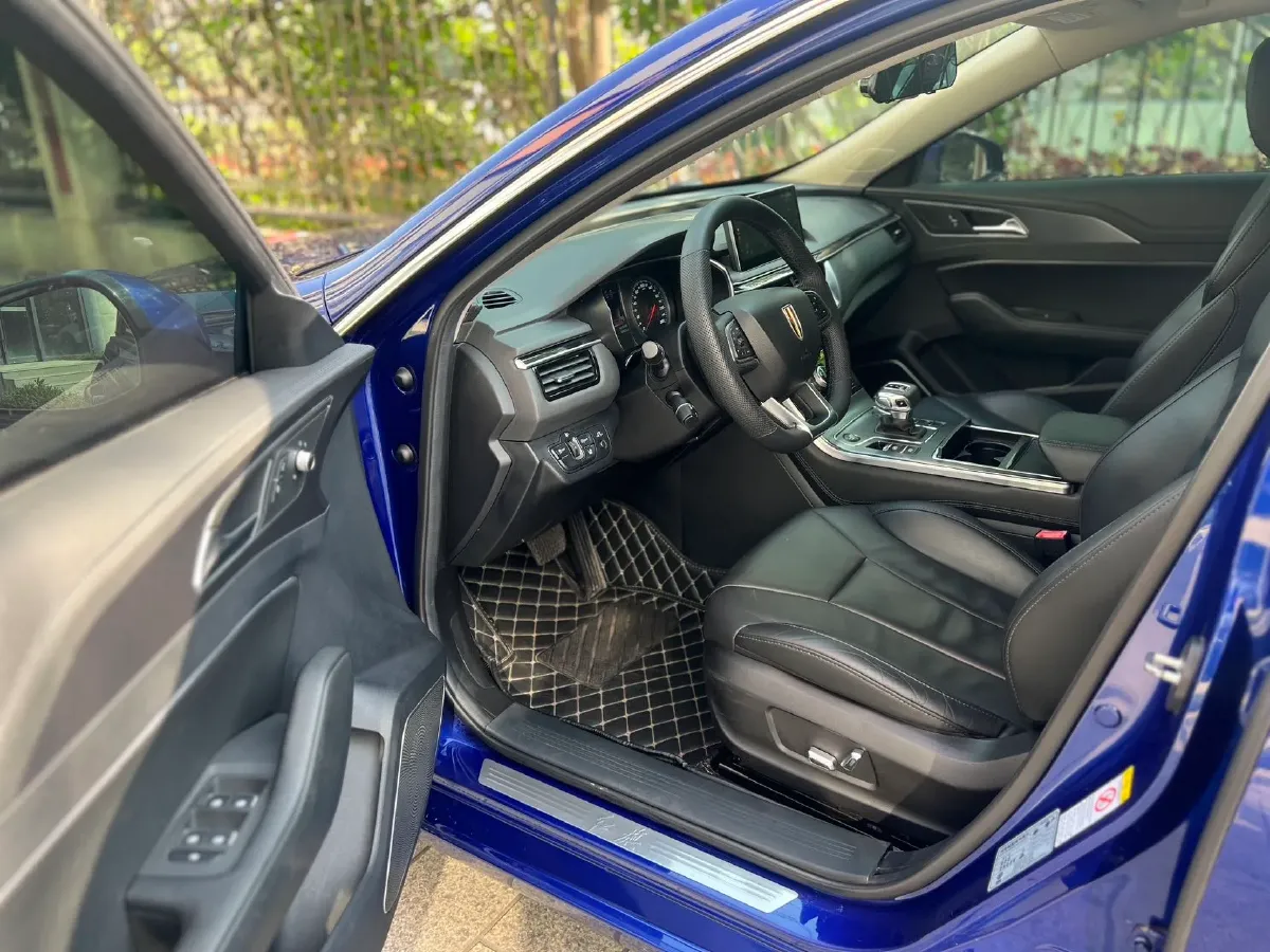 2020 HongQi H5 1.8T 197HP L4 6AT,autocango,china used car exporter,china ev exporter,chinese used car exporter,chinese used ev exporter