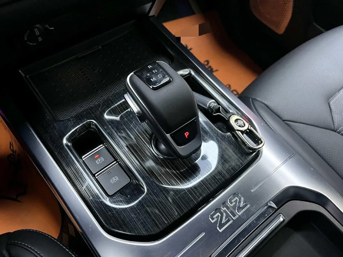 2024 212 212 T01 2.0T 252HP L4 8AT,autocango,china used car exporter,china ev exporter,chinese used car exporter,chinese used ev exporter