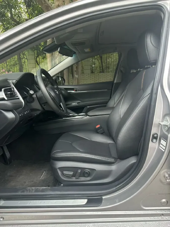 2021 Toyota Camry 2.0L 178HP L4 CVT,autocango,china used car exporter,china ev exporter,chinese used car exporter,chinese used ev exporter