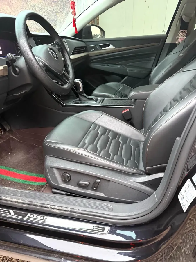 2020 Volkswagen Passat 2.0T 186HP L4 7DCT,autocango,china used car exporter,china ev exporter,chinese used car exporter,chinese used ev exporter