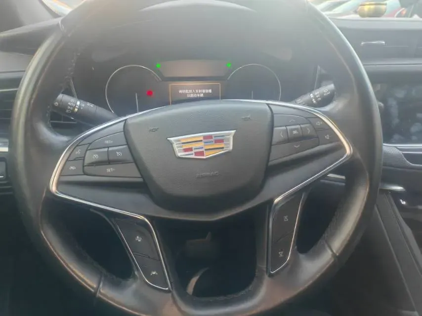 2023 Cadillac XT5 2.0T 237HP L4 9AT,autocango,china used car exporter,china ev exporter,chinese used car exporter,chinese used ev exporter