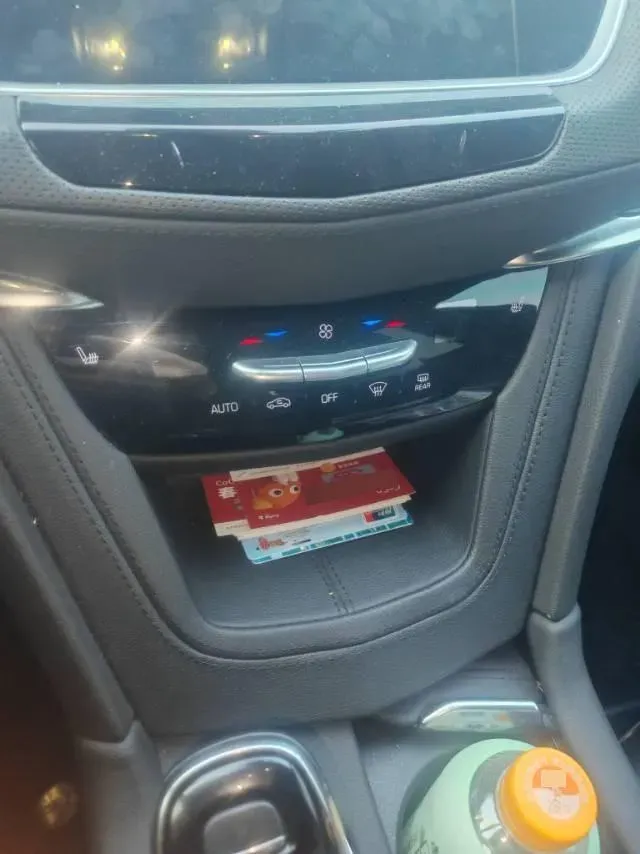 2023 Cadillac XT5 2.0T 237HP L4 9AT,autocango,china used car exporter,china ev exporter,chinese used car exporter,chinese used ev exporter