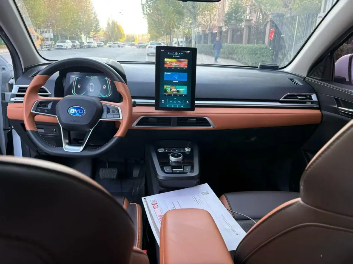 2021 MG Pilot 1.5T 173HP L4 7DCT,autocango,china used car exporter,china ev exporter,chinese used car exporter,chinese used ev exporter