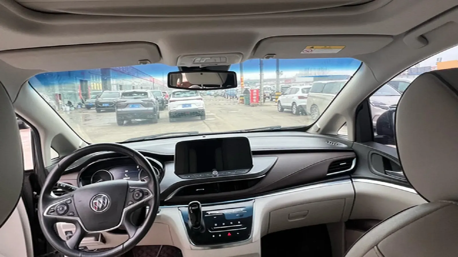 2022 Buick GL8 2.0T 237HP L4 9AT,autocango,china used car exporter,china ev exporter,chinese used car exporter,chinese used ev exporter