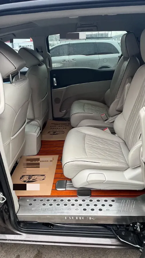 2022 Buick GL8 2.0T 237HP L4 9AT,autocango,china used car exporter,china ev exporter,chinese used car exporter,chinese used ev exporter