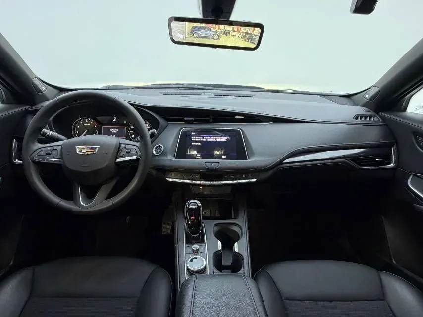 2022 Cadillac XT4 2.0T 237HP L4 9AT,autocango,china used car exporter,china ev exporter,chinese used car exporter,chinese used ev exporter