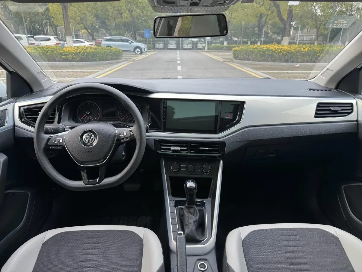 2019 Volkswagen Polo 1.5L 113HP L4 6AT,autocango,china used car exporter,china ev exporter,chinese used car exporter,chinese used ev exporter