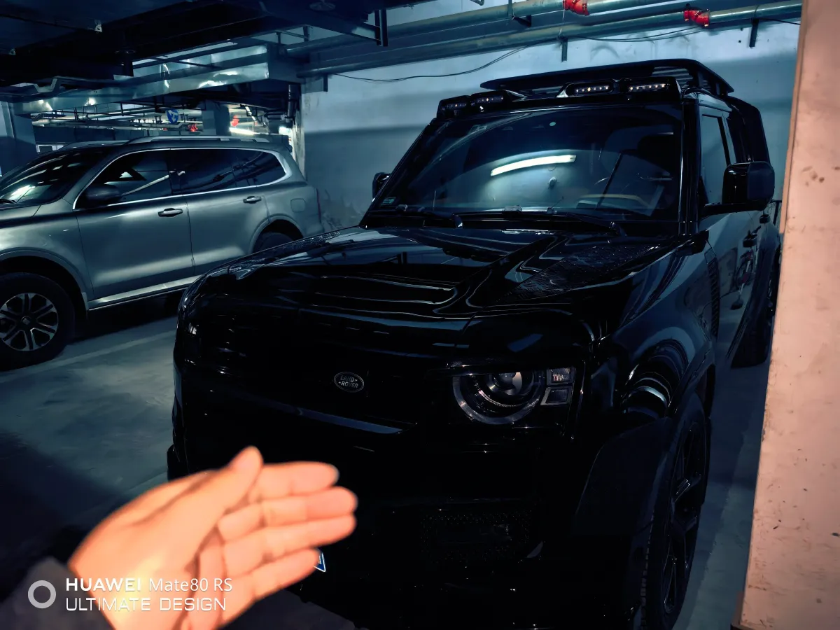 2023 Land Rover Defender 3.0T 400HP L6 8AT,autocango,china used car exporter,china ev exporter,chinese used car exporter,chinese used ev exporter