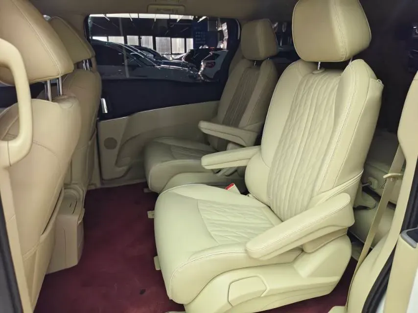 2023 Buick GL8 2.0T 237HP L4 9AT,autocango,china used car exporter,china ev exporter,chinese used car exporter,chinese used ev exporter