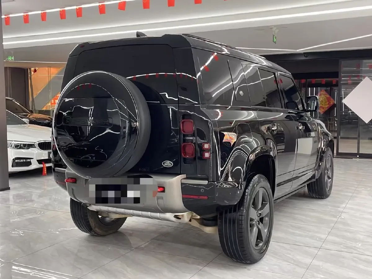 2023 Land Rover Defender 3.0T 400HP L6 8AT,autocango,china used car exporter,china ev exporter,chinese used car exporter,chinese used ev exporter
