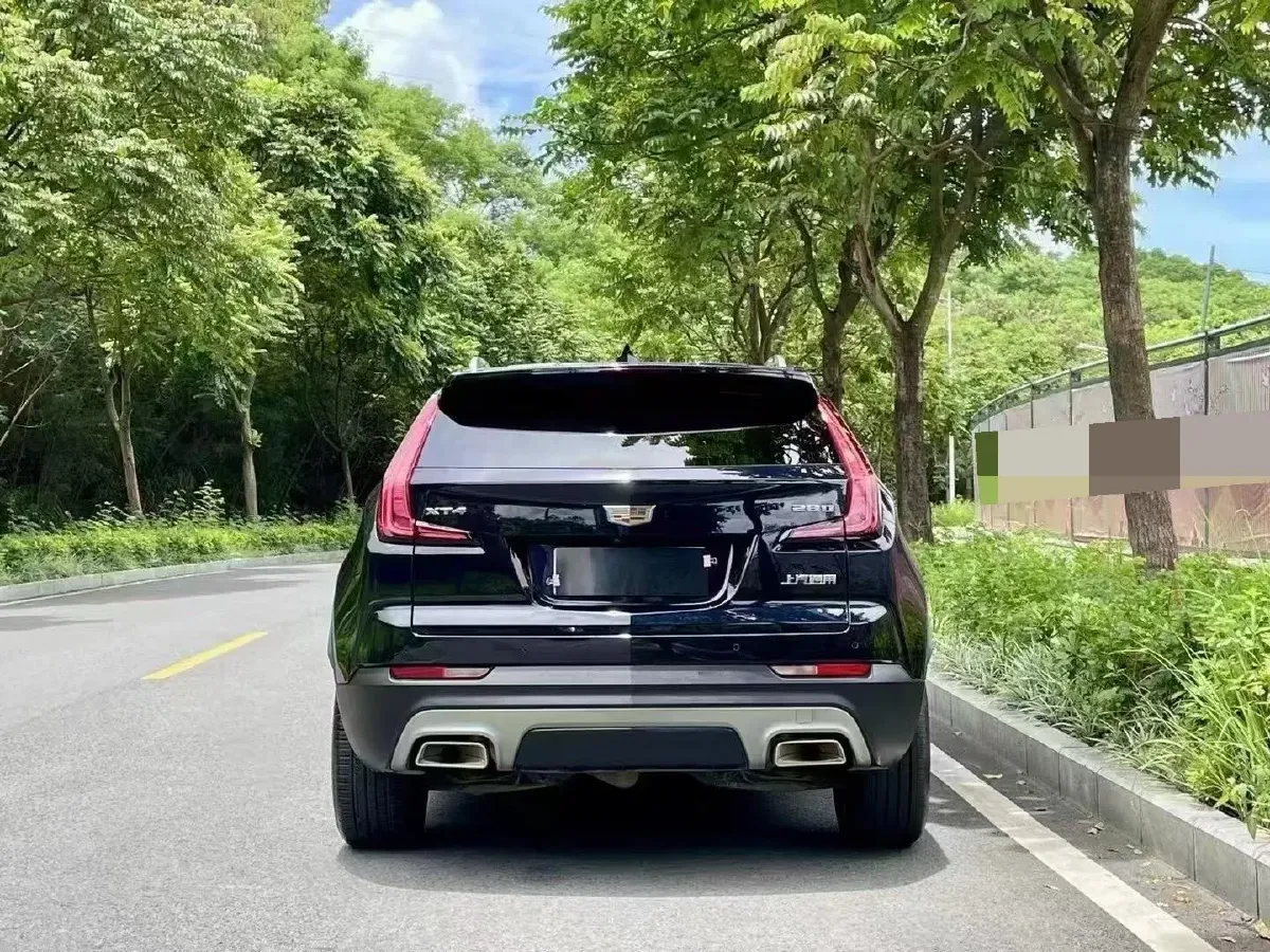 2021 Cadillac XT4 2.0T 237HP L4 9AT,autocango,china used car exporter,china ev exporter,chinese used car exporter,chinese used ev exporter