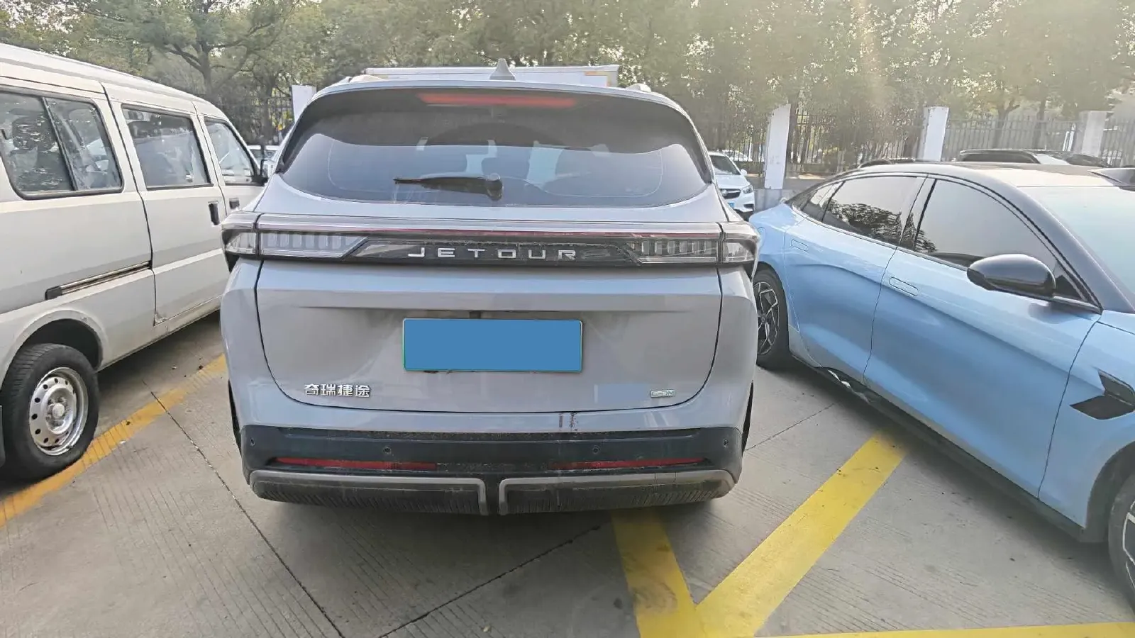 2024 Jetour X70 C-DM 1.5T 156HP L4 2DHT PHEV 19.43KWH,autocango,china used car exporter,china ev exporter,chinese used car exporter,chinese used ev exporter