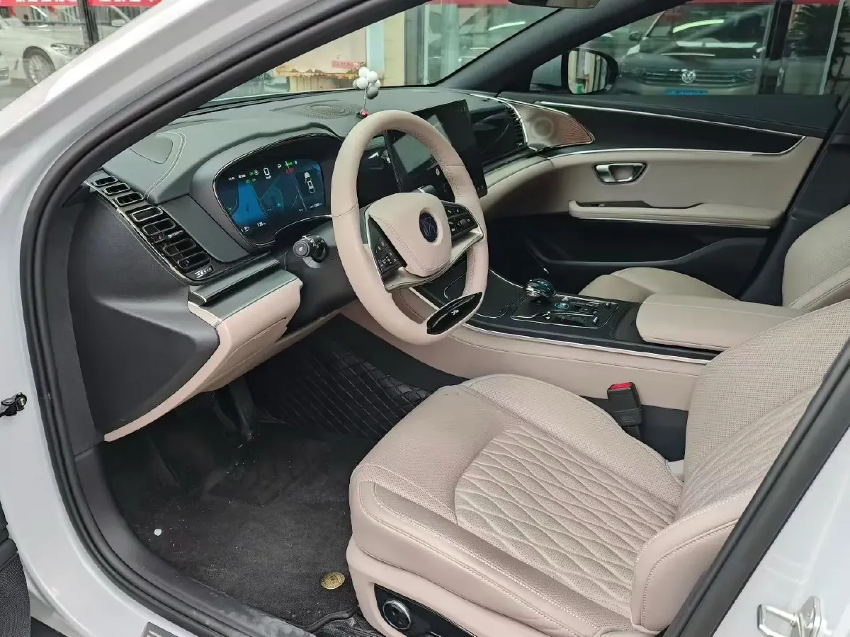 2024 BYD Han BEV 60.48KWH,autocango,china used car exporter,china ev exporter,chinese used car exporter,chinese used ev exporter