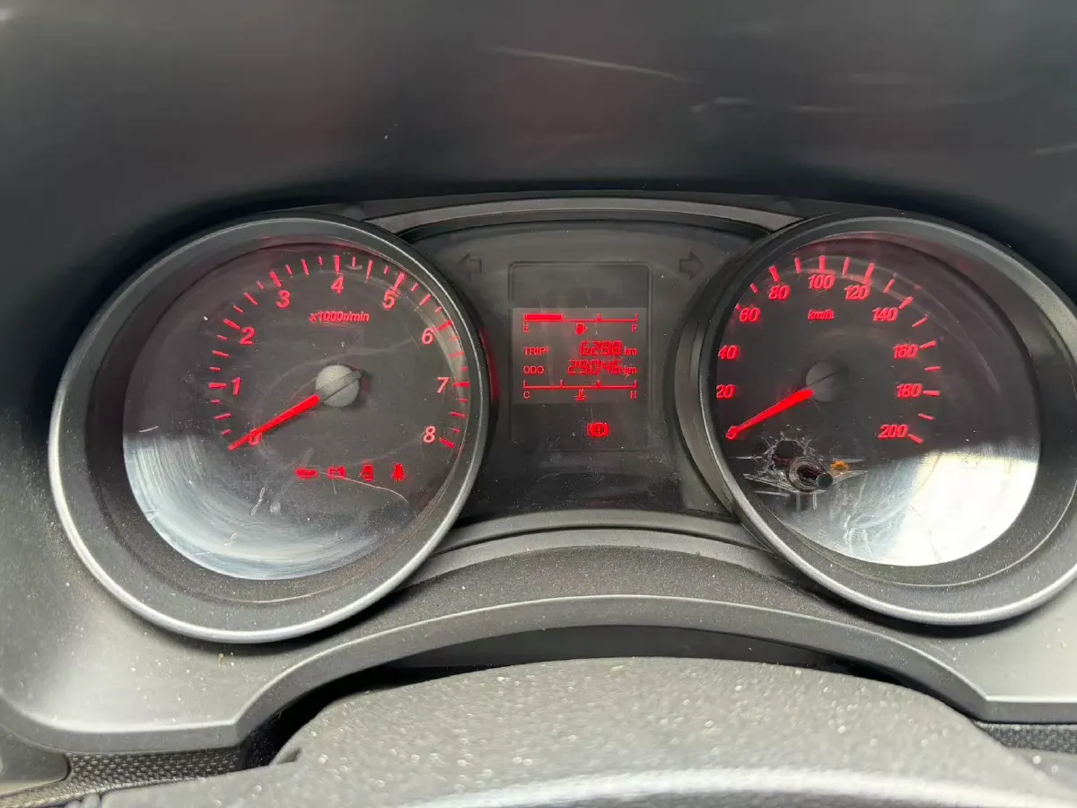 2021 WuLing HongGuang 1.5L 99HP L4 6MT,autocango,china used car exporter,china ev exporter,chinese used car exporter,chinese used ev exporter